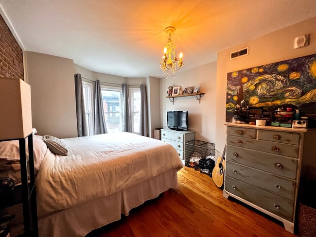 Photo - Well Renovated 2-Bed, 2-Bath Apartment in ...