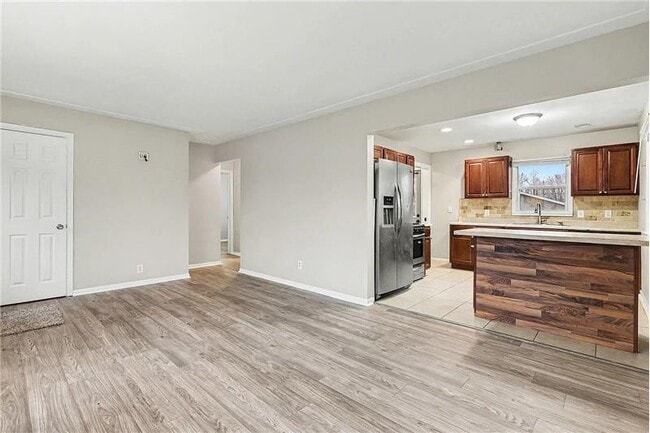 Photo - 5807 Averill Ave SW