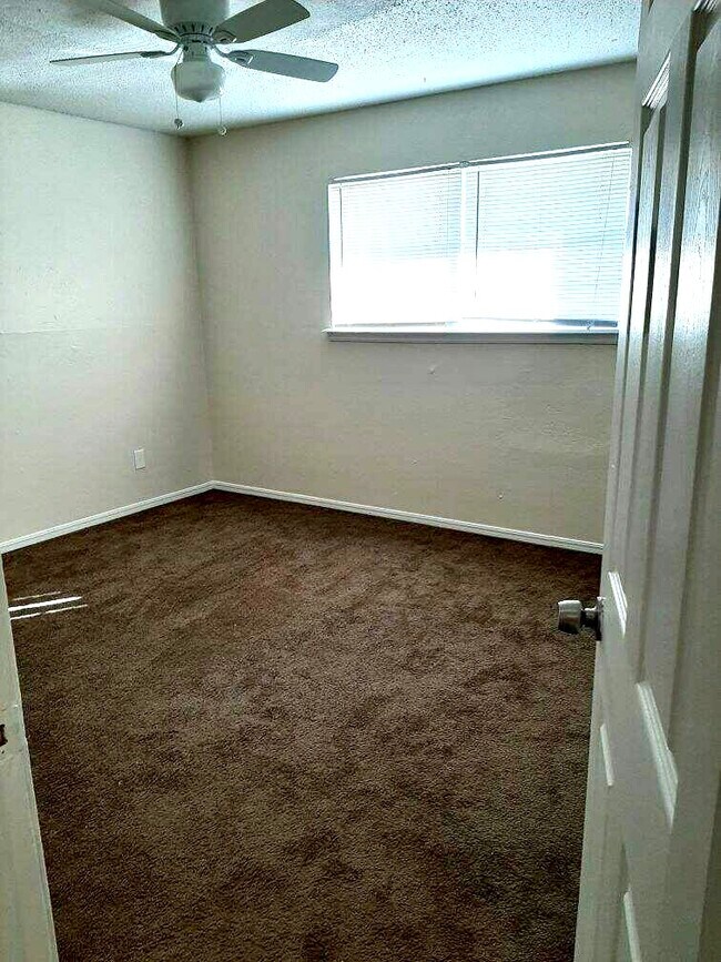 Photo - Pine Ridge Apartments