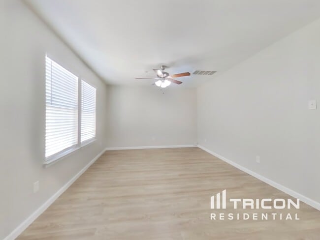 Photo - 20705 Patriot Park Ln