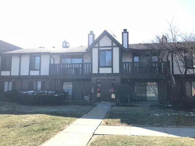 Building Photo - 219 Uteg St Unit E