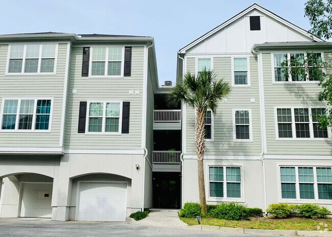 Building Photo - Spacious Two Bedroom Right near the Stono ... Unit 835 Rental