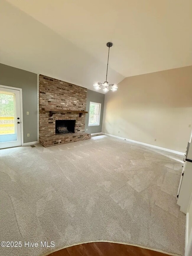 Photo - 107 E Baywood Ln