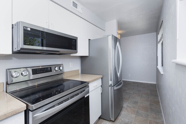 Photo - The Points at California 29