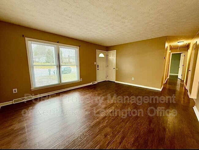 Photo - 3905 Hidden Springs Dr