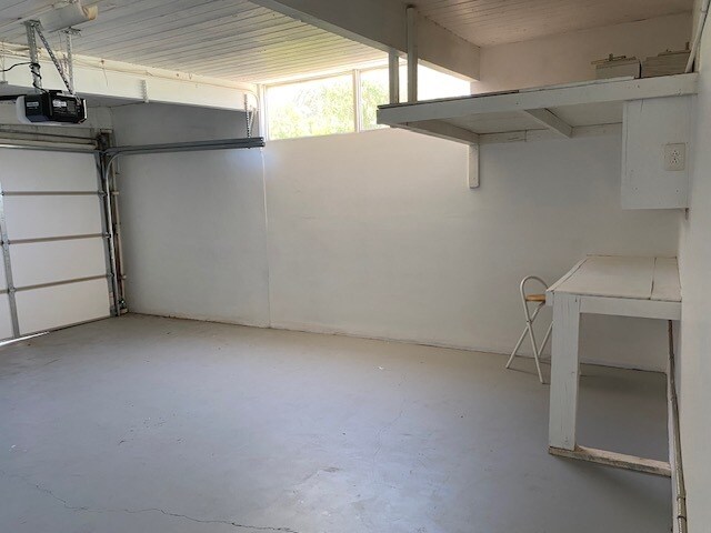 Photo - 601 E Racquet Club Rd