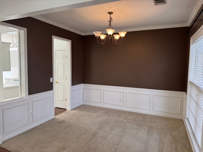 Photo - 3BR Townhome in Brentwood