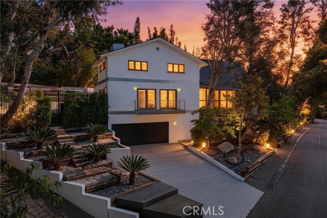 Building Photo - 9653 Oak Pass Rd