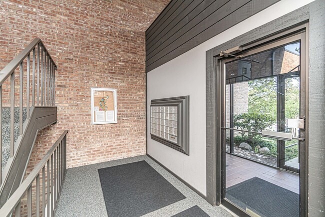 Photo - 1255 N Sterling Ave Unit 201