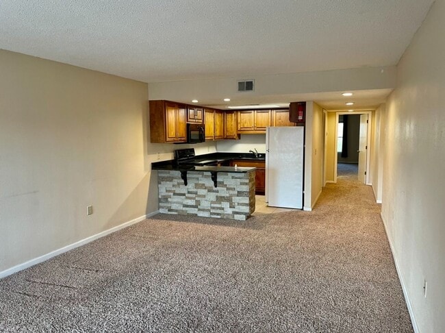 Photo - Deerfield Condominiums 429-15 Unidad 15