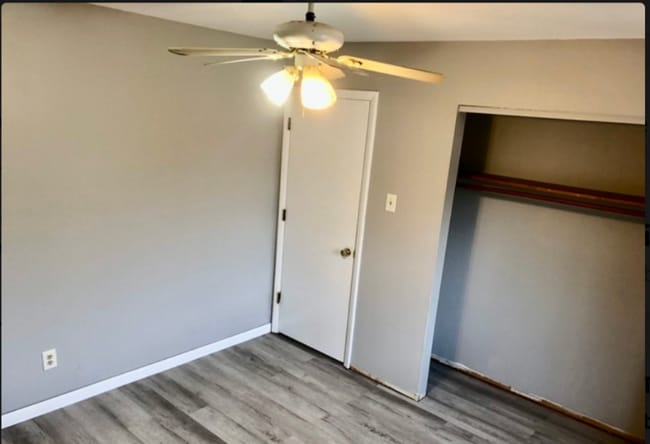 Photo - 10065 Puttington Dr Unit Apt C