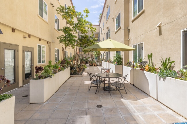 Patio - Winnetka Senior Apartments