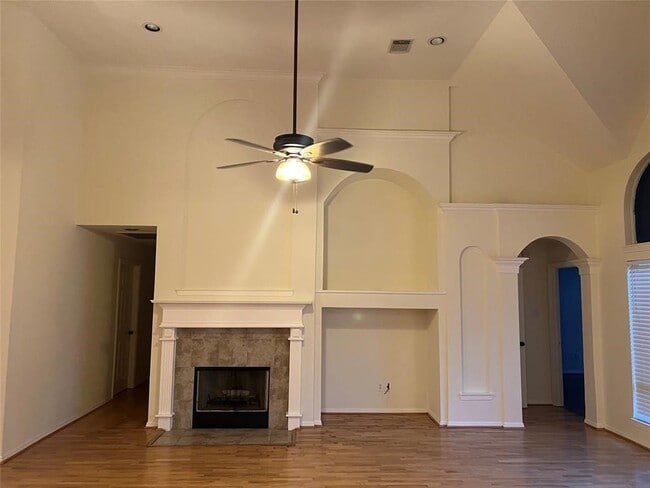 Photo - 17707 Cypress Laurel St