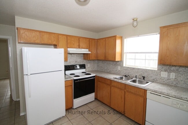 4504-D Jeff Scott Dr