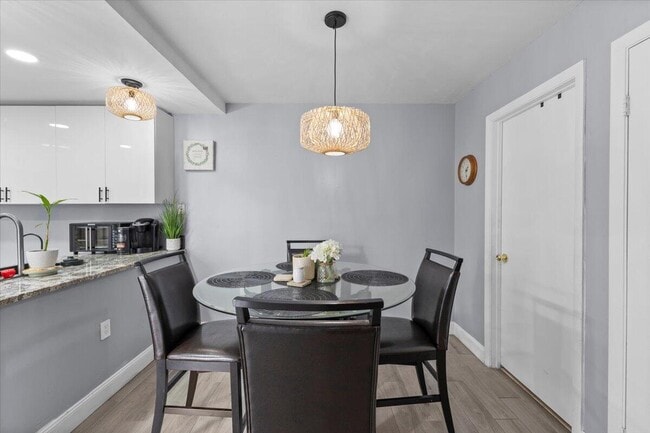 Photo - 2704 27th Way