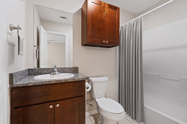Photo - 139 S Bend Ct