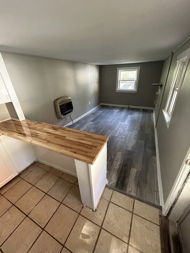 Photo - 1238 Oliver St