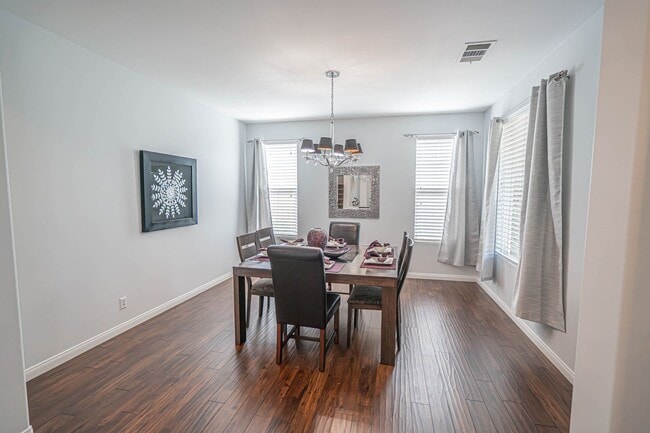 Photo - Fully Furnished House - Short Term Lease - Month to Month - Most utilities Included