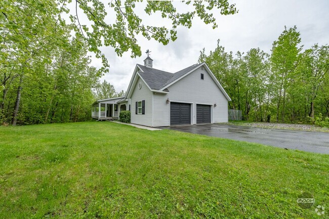 Building Photo - Charming Palmer Home!
