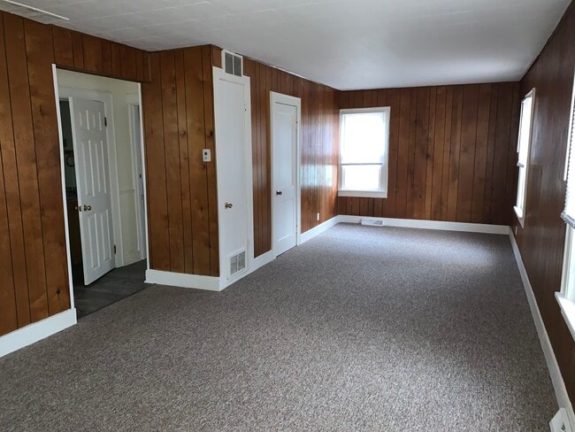 Photo - 2112 W Sherman Blvd