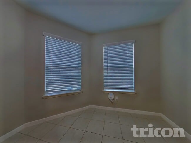 Photo - 680 Totem Trail Dr