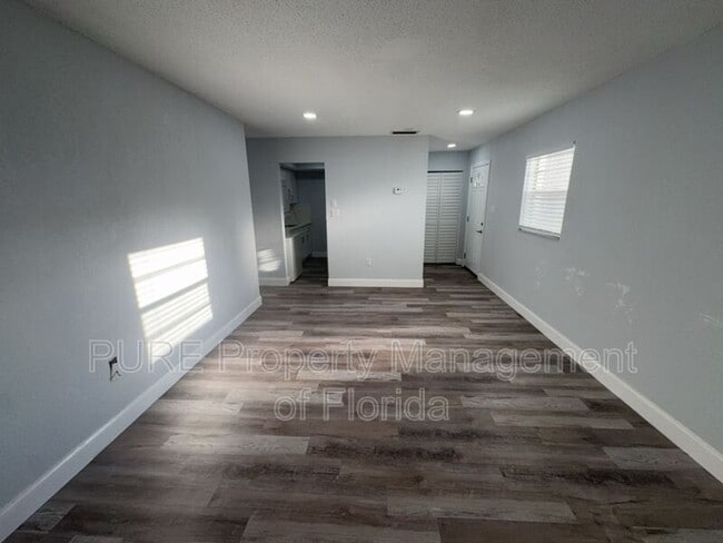 Photo - 1610 SE 25th St