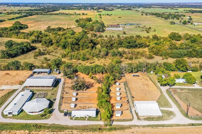 Photo - 8751 FM2931 Unidad 3