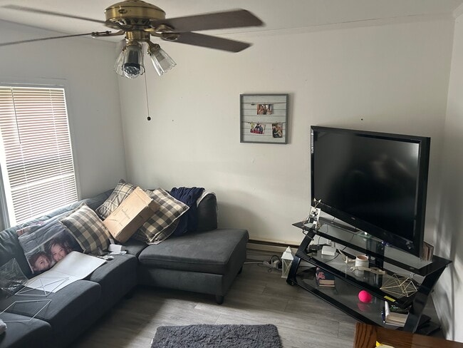 Photo - 418 S Van Buren St