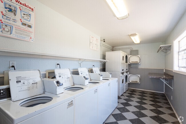Laundry Center