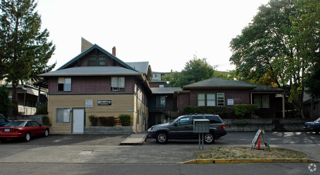 Photo - Ridgewood Apartments
