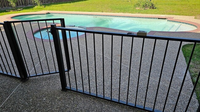 Photo - 23510 Stratsborough Dr