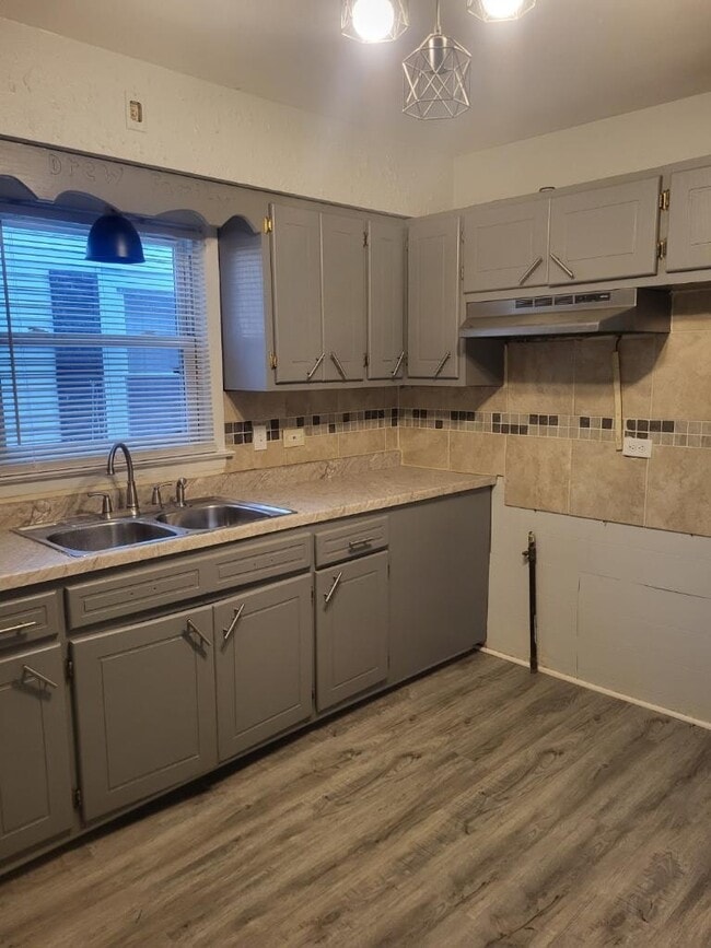 Building Photo - 269 Calhoun St Rental