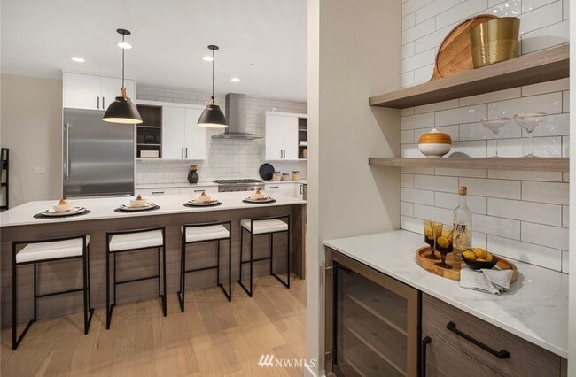Photo - 330 3rd Ave S