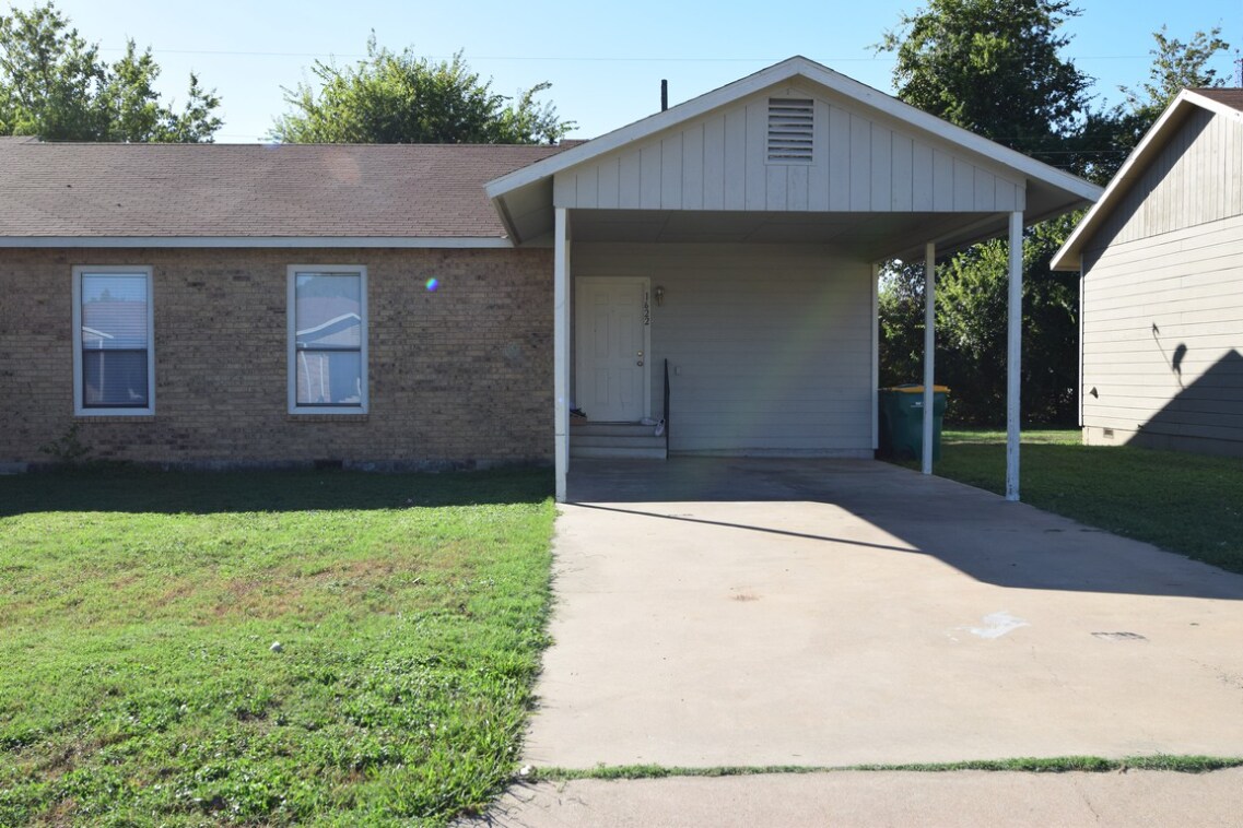 Photo - 1622 Kelly Dr