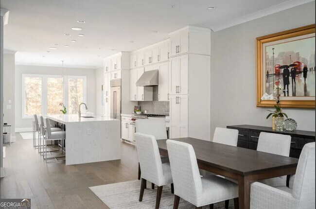 Photo - 4518 Collins Ave