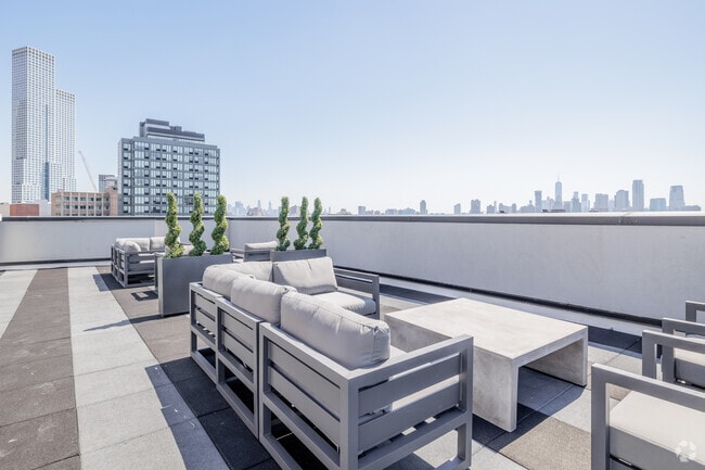 Roof Deck - Century Tuer