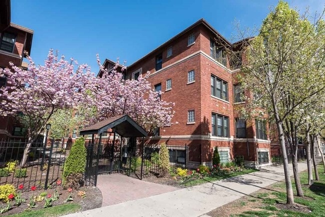 Building Photo - 5024 N Winthrop Ave Unit 3W