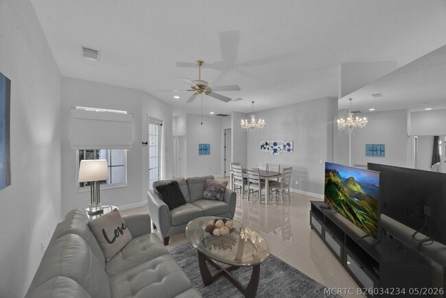 Photo - 615 SW St Thomas Cove