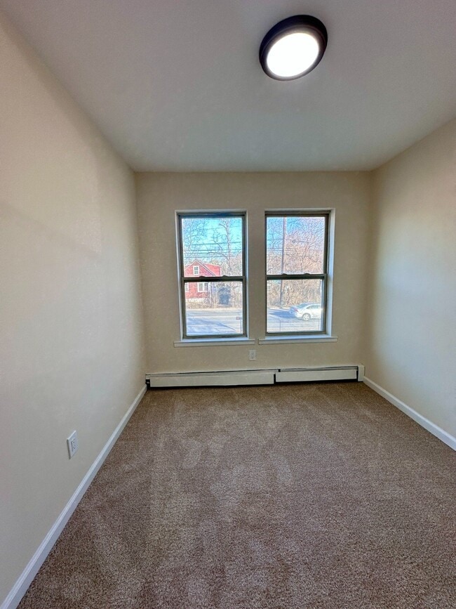 Photo - 1290 Islip Ave Unit 2