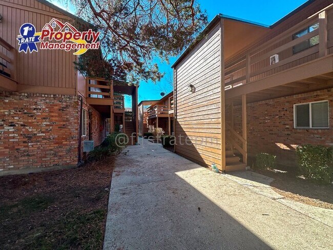 Photo - 4139 W Dorian St