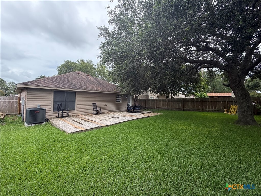 Photo - 114 Palomino Ln