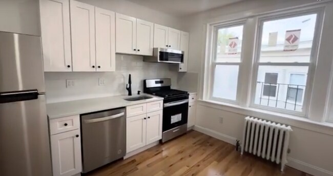 Building Photo - 45 Ashford St Unit 20