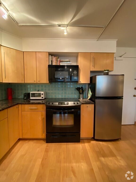 Building Photo - 29 Concord Ave Unit 302 Rental