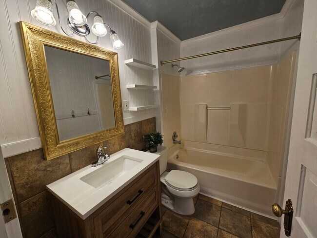 Photo - N Madelia St Unidad 1226 N Madelia St