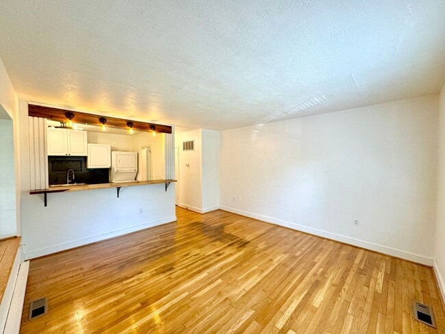 Photo - 110 Binford St Unit 110 Binford St