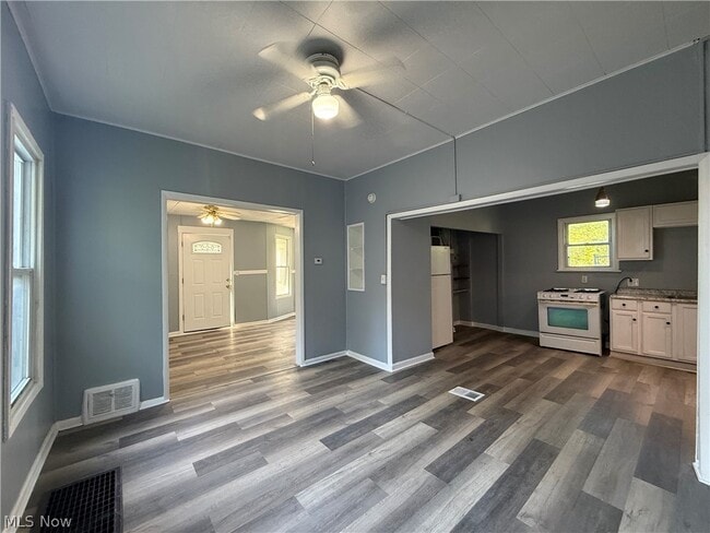 Building Photo - 7610 Jeffries Ave