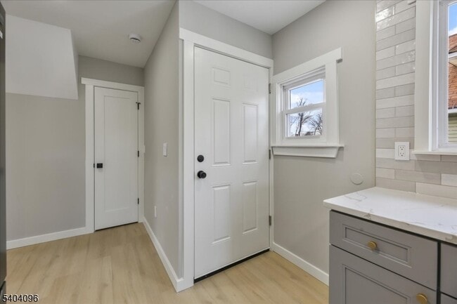 Photo - 143 Johnston Ave Unit 2