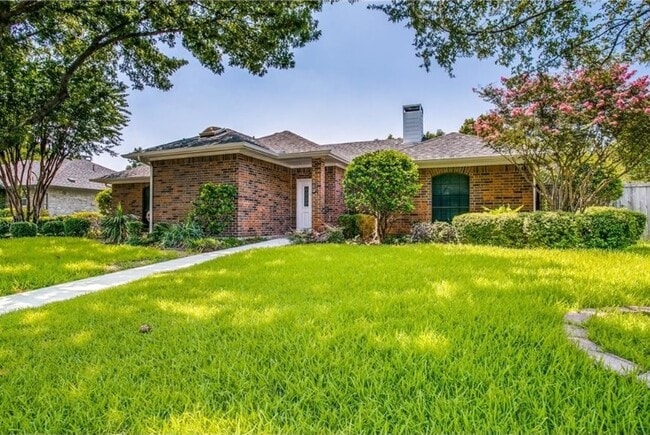 Photo - 224 Simmons Dr