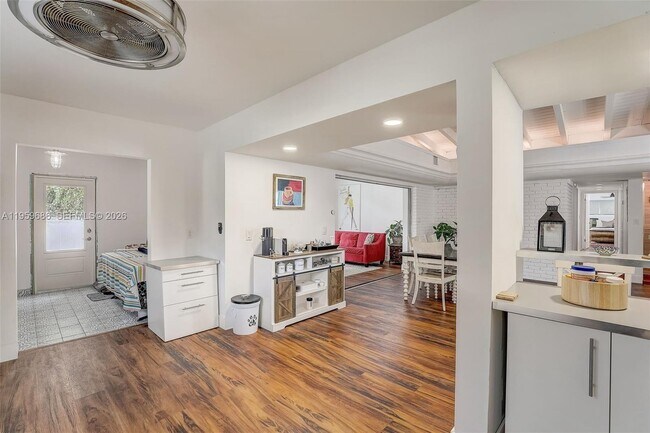 Photo - 14530 Garden Dr