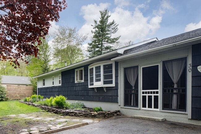 Photo - 30 Housatonic Ave